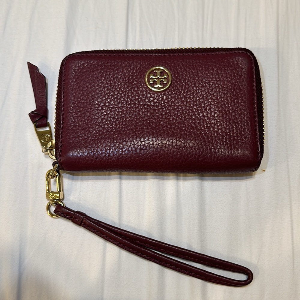 Tory Burch Wallet Chain Clutch Maroon